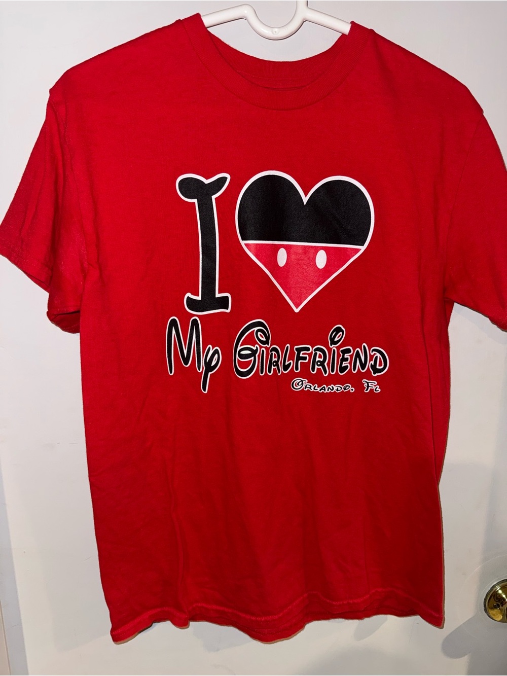 Adult “I Heart My Girlfriend' Graphic Tee - Unbranded size Medium
